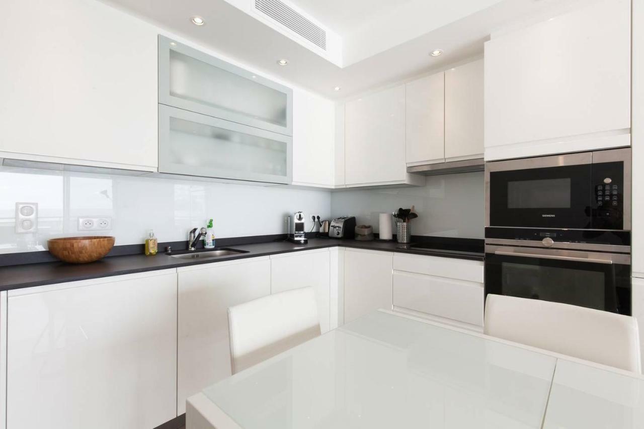 On La Croisette: Luxe 2 Bedrooms/ 2 Baths *
